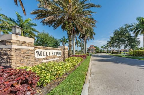 1816 Berkshire Cir, Vero Beach, FL 32968-6719