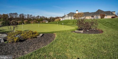 228 Colonial Dr, Navy Sup Dpt PA  17050-9505 exterior
