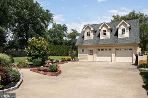 7 Mckinley Ave, Blenheim NJ  08012-5355 exterior