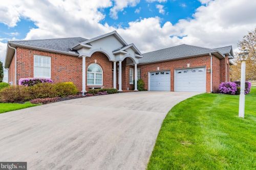 1204 Bauman Ct, Navy Sup Dpt, PA 17055-9302