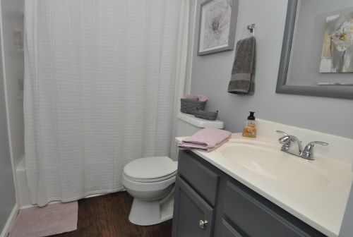 2514 Yates Ave, Darbydale OH  43123-2154 exterior