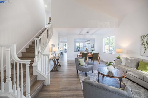 34271 Red Cedar Ln, Union City, CA 94587-8037