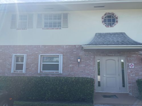 2017 Seacrest Blvd, Boynton Beach, FL 33435-6837