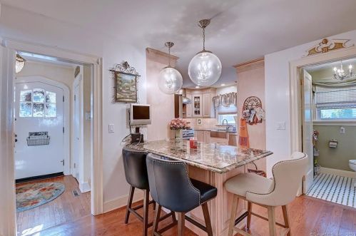 44 Newton Ter, Waterbury CT  06708-1919 exterior