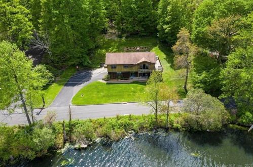 179 Mamanasco Rd, Ridgefield, CT 06877-1721