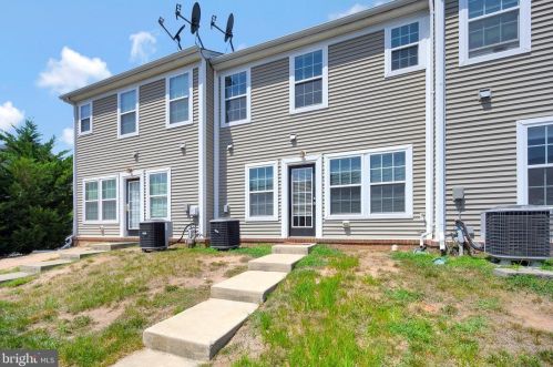 7138 Azalea Dr, Ruther Glen VA  22546-5803 exterior