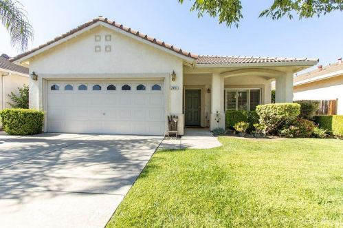 2083 Spring Blossom Ln, Turlock, CA 95382-9729