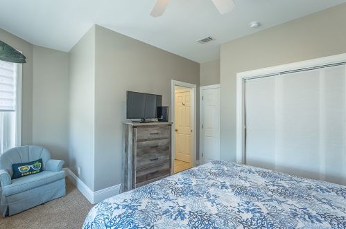 949 Gulf Beach Dr, Saint George Island FL  32328-3002 exterior