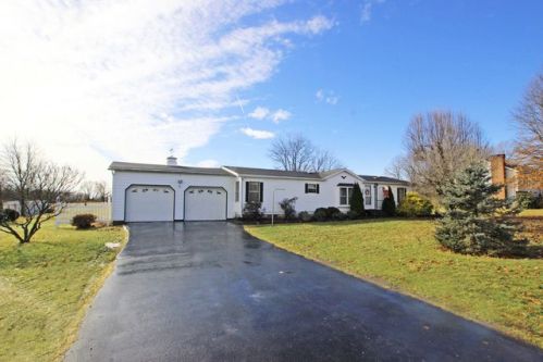 9452 Jacktown Rd, Bangor, PA 18013-3851