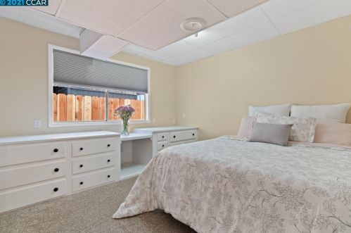 5500 Sandmound Blvd, Oakley CA  94561-5027 exterior