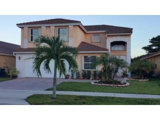 13232 50th St, Hollywood, FL 33027-5526