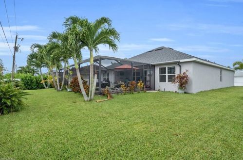 4131 19 Pl, Cape Coral FL  33909-4615 exterior
