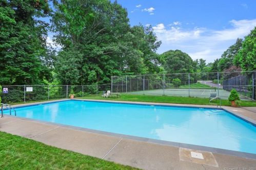 96 Wilton Crst, Wilton, CT 06897-4059