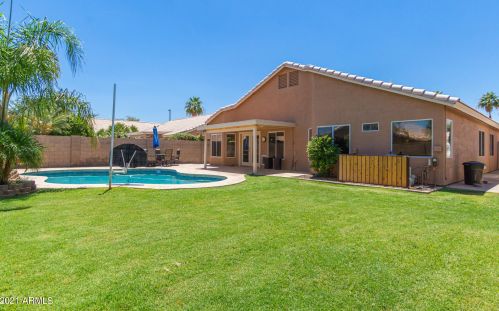 270 Windsor Dr, Gilbert AZ 85296-4123 exterior