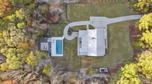 215 Diamond Pt, Fayetteville GA  30215-5149 exterior