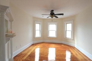 17 Bay State Ave, Somerville MA  02144-2114 exterior