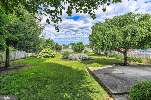 822 Broadway, Hanover PA  17331-2015 exterior