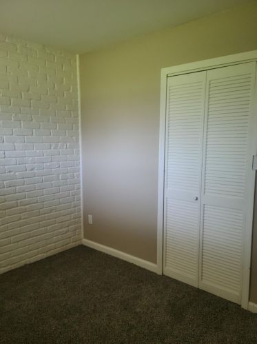 8905 Daly Rd, Cincinnati OH 45231-4635 exterior