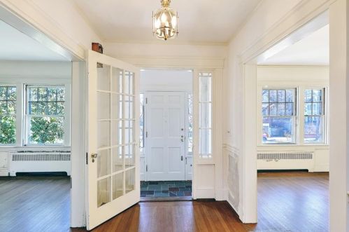 310 Elmgrove Ave, Providence RI  02906-4252 exterior