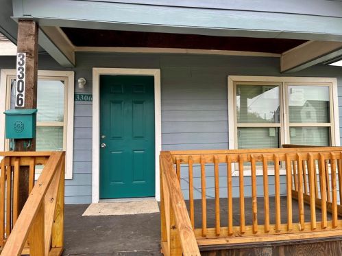 3306 Dallas St, Dallas, TX 75210-2531