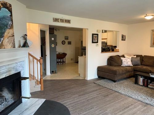 15 Olde Wagon Rd, Warwick NY  10990-4227 exterior