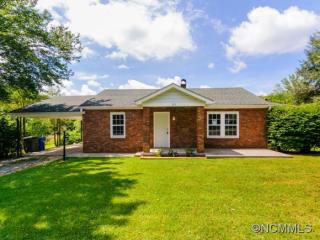 313 Stoney Mtn Rd, Hendersonville NC  28791-1345 exterior