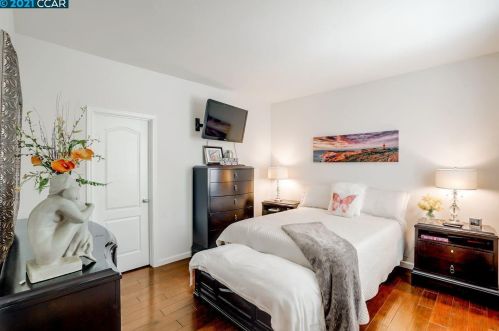 225 Silver Bell Way, Oakley CA  94561-2363 exterior