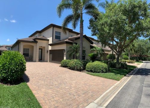 6135 Montelena Cir, Naples FL  34119-4793 exterior