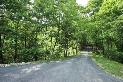 26 Wright Rd, Hollis NH  03049-6154 exterior