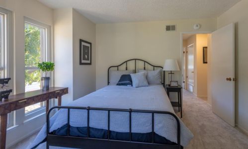 1137 Oddstad Blvd, Pacifica CA  94044-3850 exterior