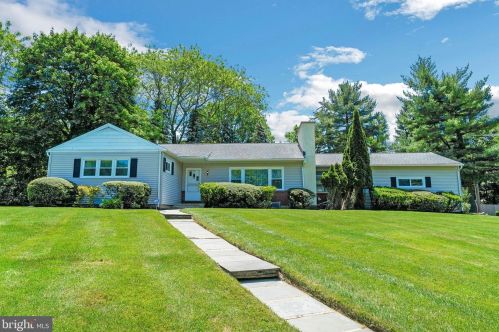 420 King Of Prussia Rd, Wayne, PA