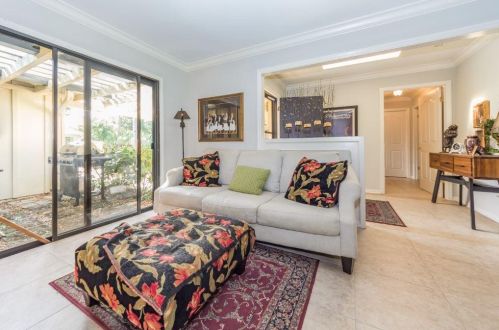 103 Prestwick Cir, Vero Beach FL 32967-7515 exterior