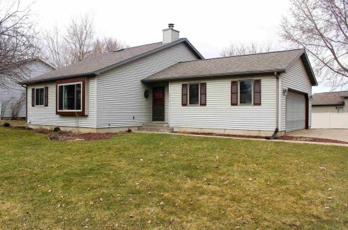 1711 Bow St, Tomah, WI 54660-1043