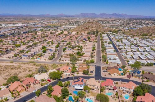 1925 Behrend Dr, Phoenix AZ  85024-1242 exterior