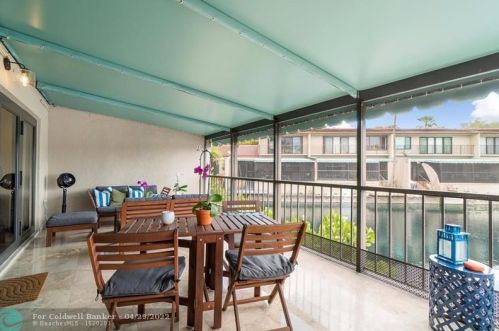 8288 Dundee Ter, Hialeah FL  33016-1405 exterior