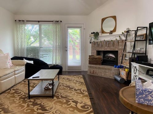 1003 Cruise St, Denton TX  76207-8137 exterior