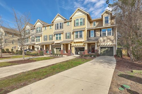 1204 Dingle Rd, Mount Pleasant SC  29466-9386 exterior