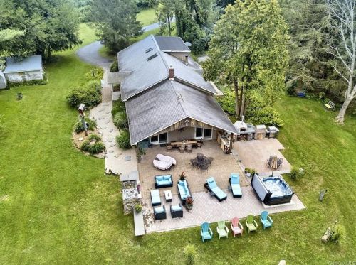 169 Lime Ridge Rd, Poughquag NY  12570-5449 exterior