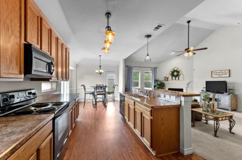 5801 Greenmeadow Dr, Argyle TX  76226-2266 exterior