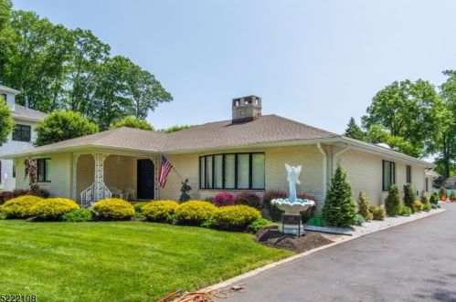 650 Riverside Dr, Cranford NJ  07016-1951 exterior
