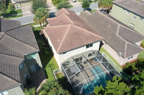 1020 Leonardo Cir, Fort Pierce, FL 34986-4348