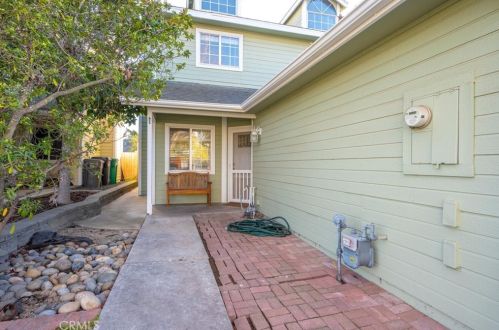 122 Valley View Dr, Santa Maria CA  93455-5540 exterior