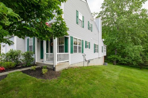 35 Tall Tree Ln, Poughkeepsie, NY 12601-7207