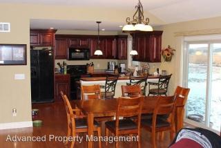 4130 Taneil Dr, Manhattan KS  66502-8800 exterior
