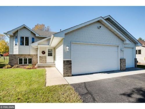 5390 Helena Rd, Saint Paul, MN 55128-3048