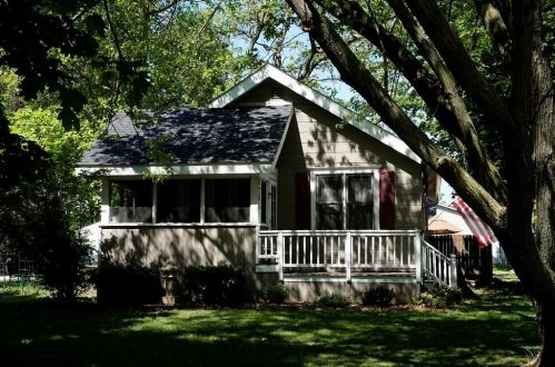 6205 55th St, Kenosha, WI 53144-3709