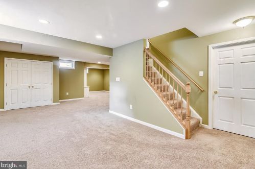 527 Rugby Ct, Purcellville VA  20132-3415 exterior