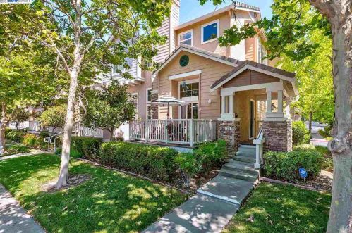 4731 Mangrove Dr, Pleasanton, CA 94568-7514