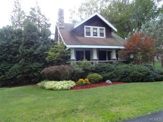 23 Tuthill Ave, Ellenville, NY 12428-2219
