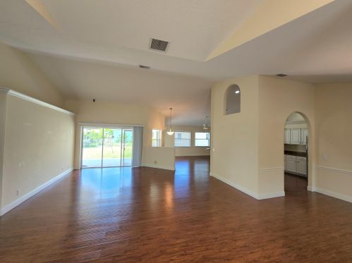 6462 Fagan St, Fort Pierce, FL 34986-3778